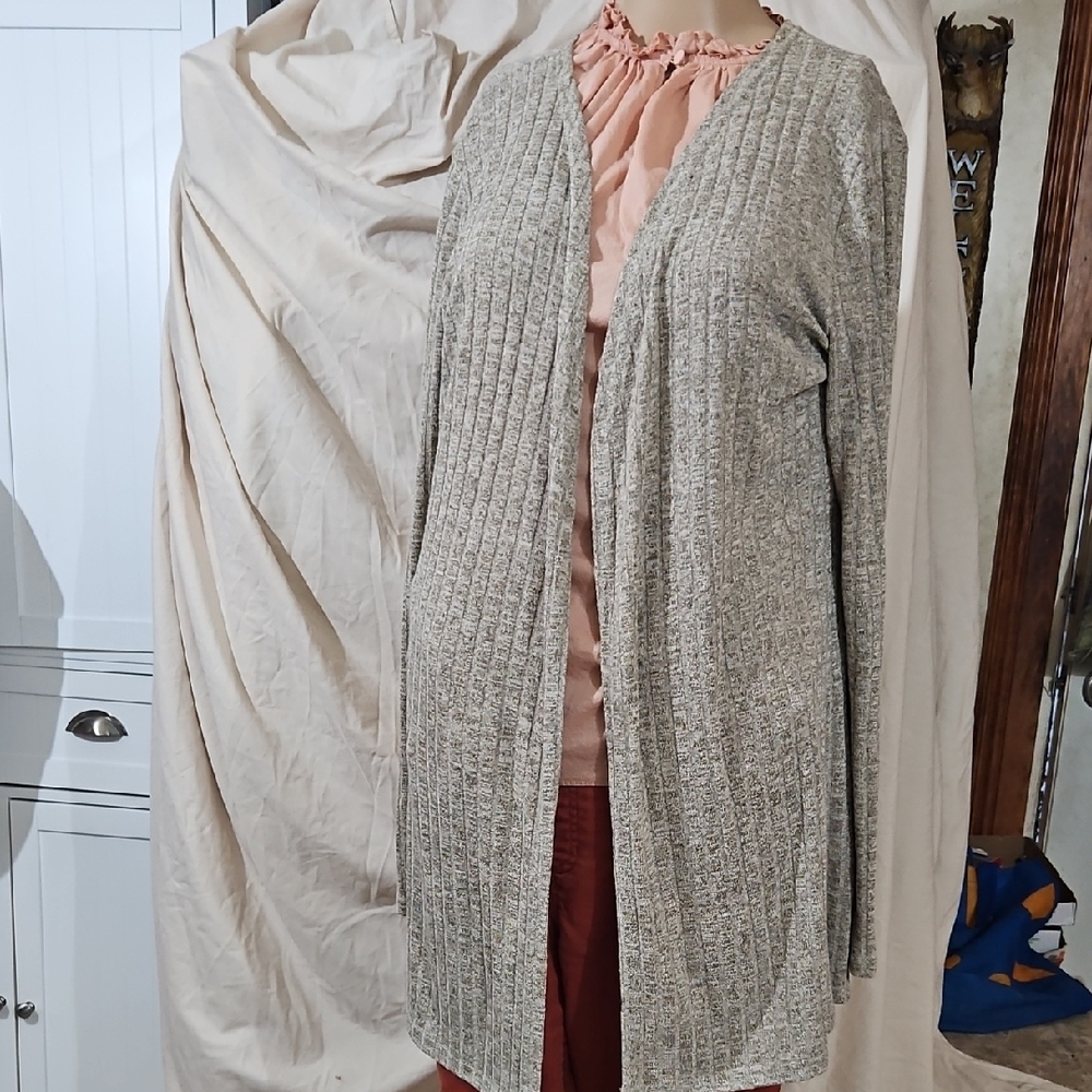 Elegant Open-Front Cardigan in Gray